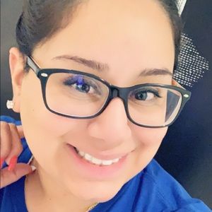 Meet your Posher, Karla